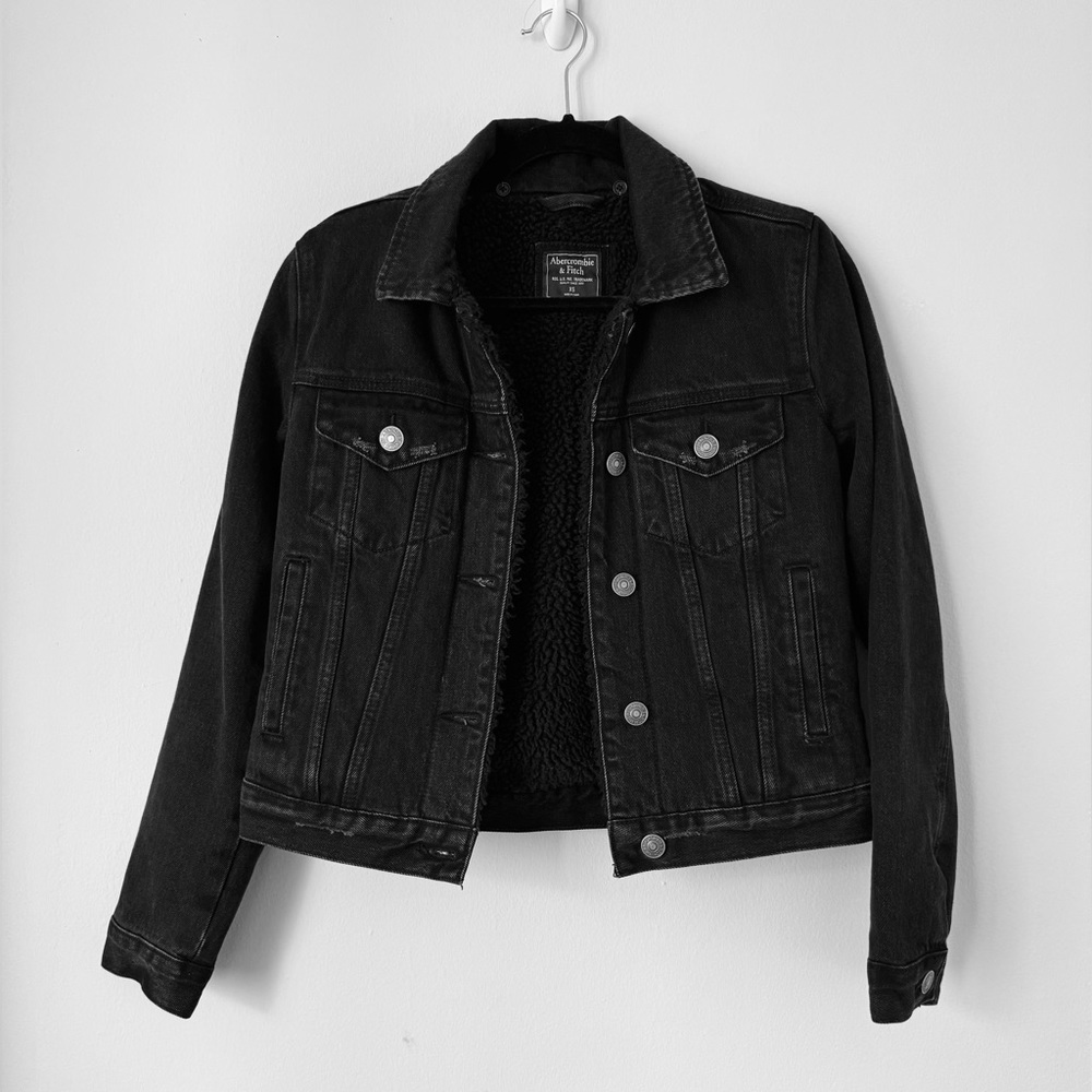 Abercrombie & Fitch | Black Jean Jacket with Fur